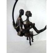 sculpture-unite-couple-suspendu-resine-dore